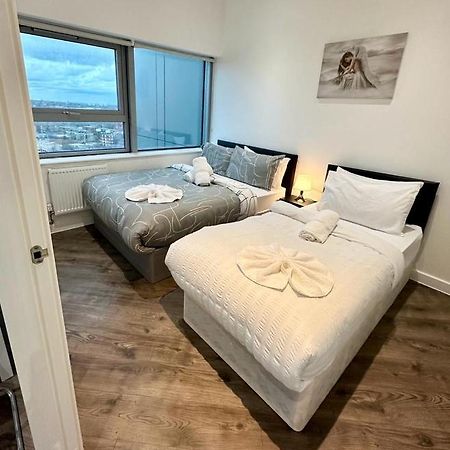 Alarabi Apartments-Two Bedrooms Apartment Croydon Ngoại thất bức ảnh