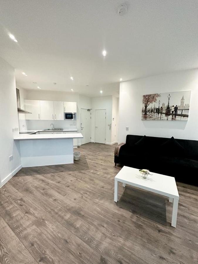 Alarabi Apartments-Two Bedrooms Apartment Croydon Ngoại thất bức ảnh