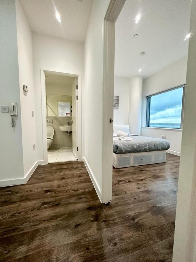 Alarabi Apartments-Two Bedrooms Apartment Croydon Ngoại thất bức ảnh