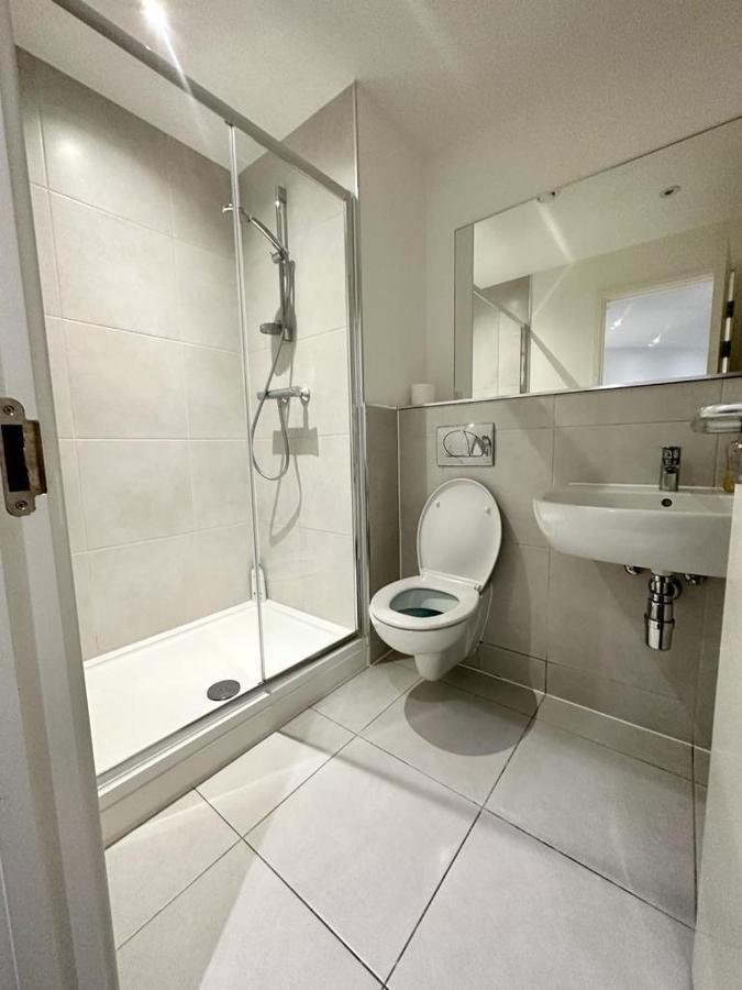Alarabi Apartments-Two Bedrooms Apartment Croydon Ngoại thất bức ảnh