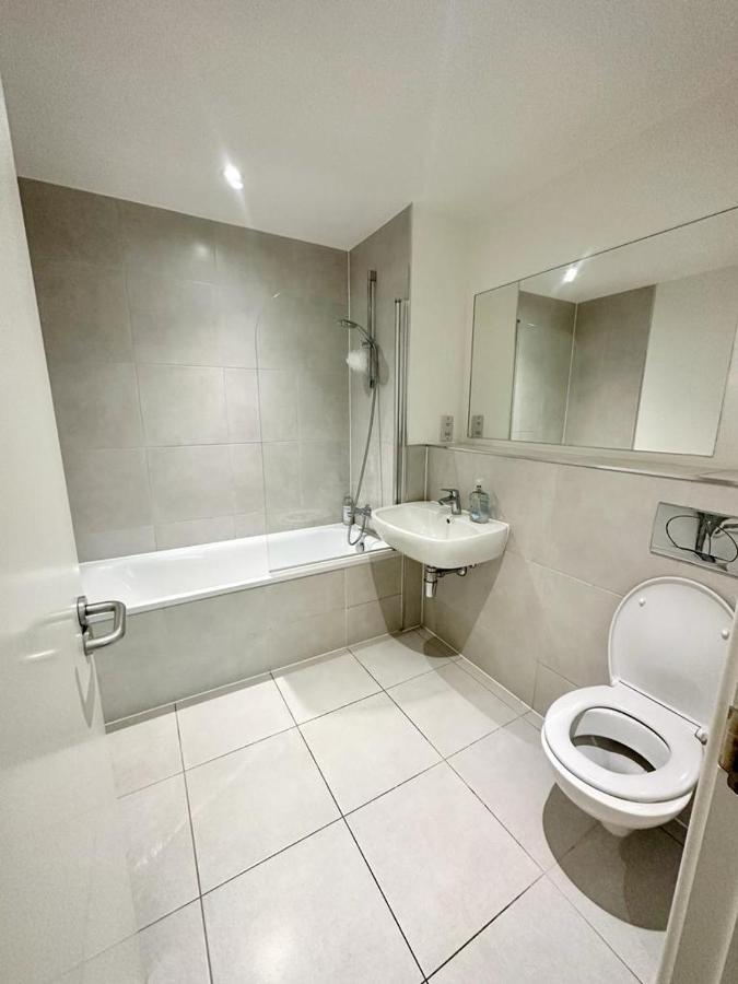 Alarabi Apartments-Two Bedrooms Apartment Croydon Ngoại thất bức ảnh